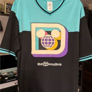 Walt Disney World Embroidered
Mickey Retro Athletic Soccer Jersey